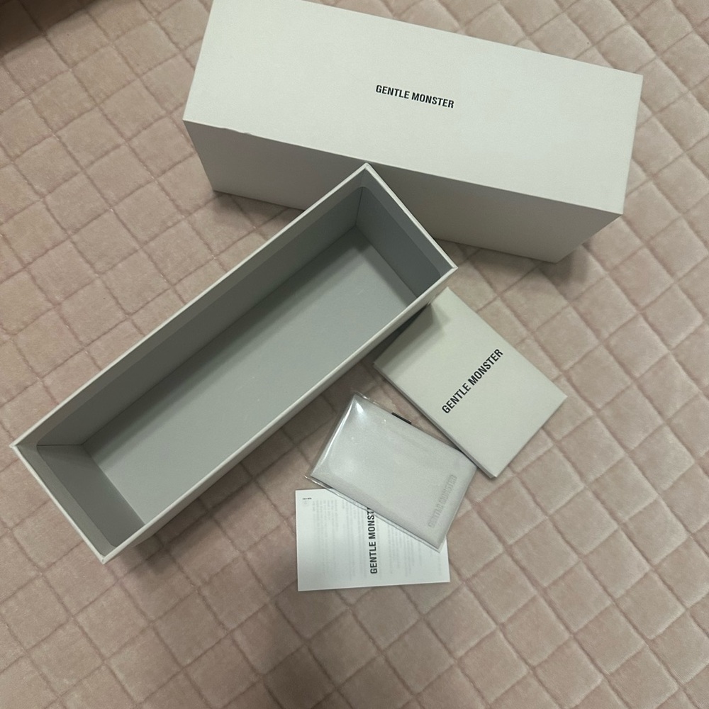 New!! Gentle Monster Sunglasses Empty Box - Picture 3 of 4